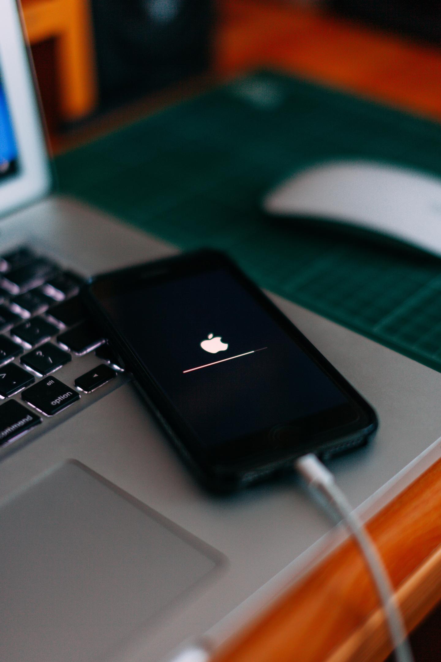 An iPhone with an update loading screen