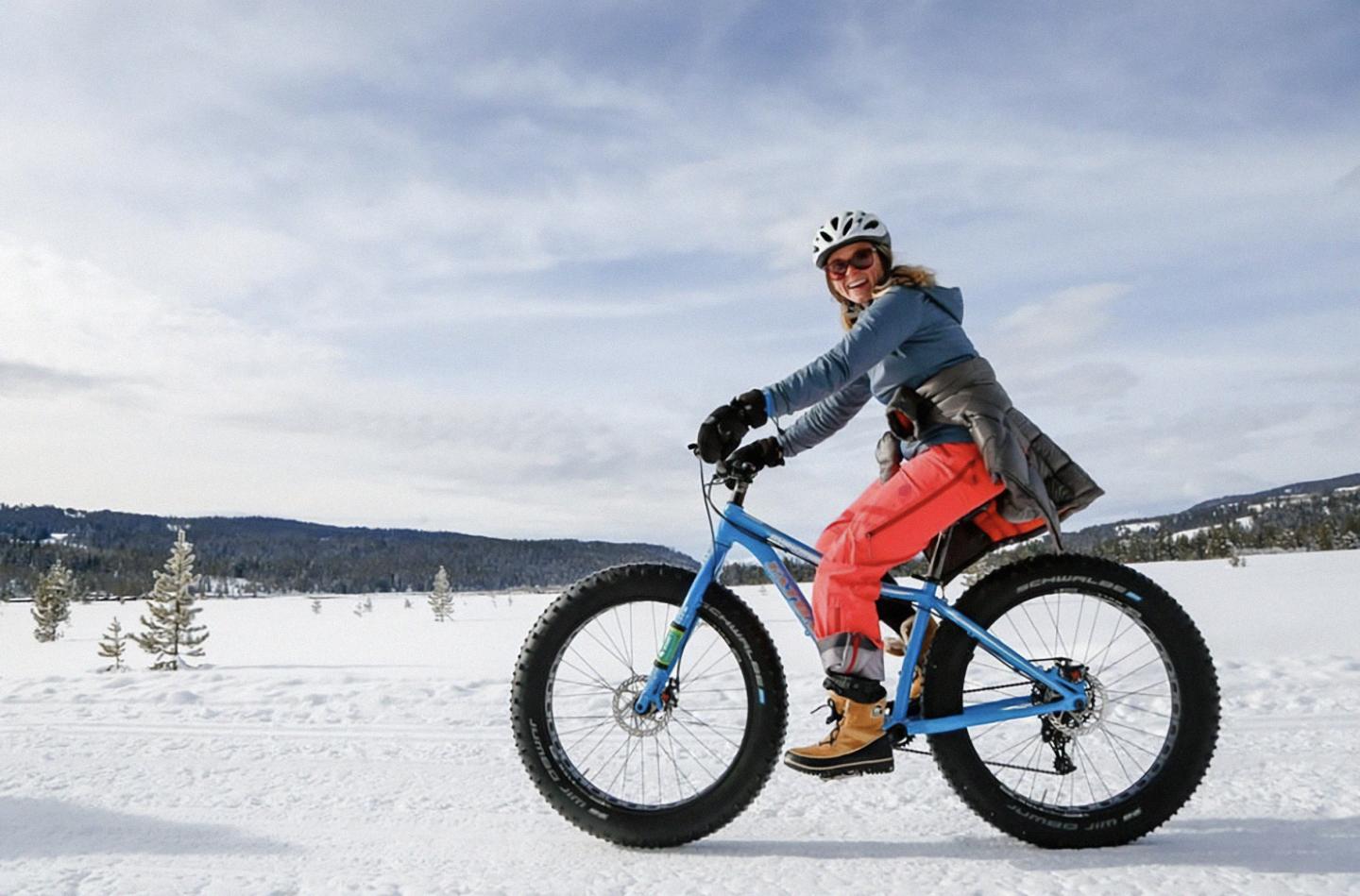 Fat biking on the snow
